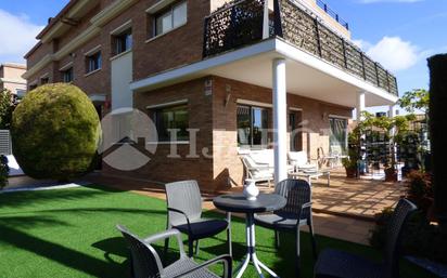 Terraza de Casa adosada en venta en Vilassar de Dalt con Aire acondicionado, Calefacción y Jardín privado