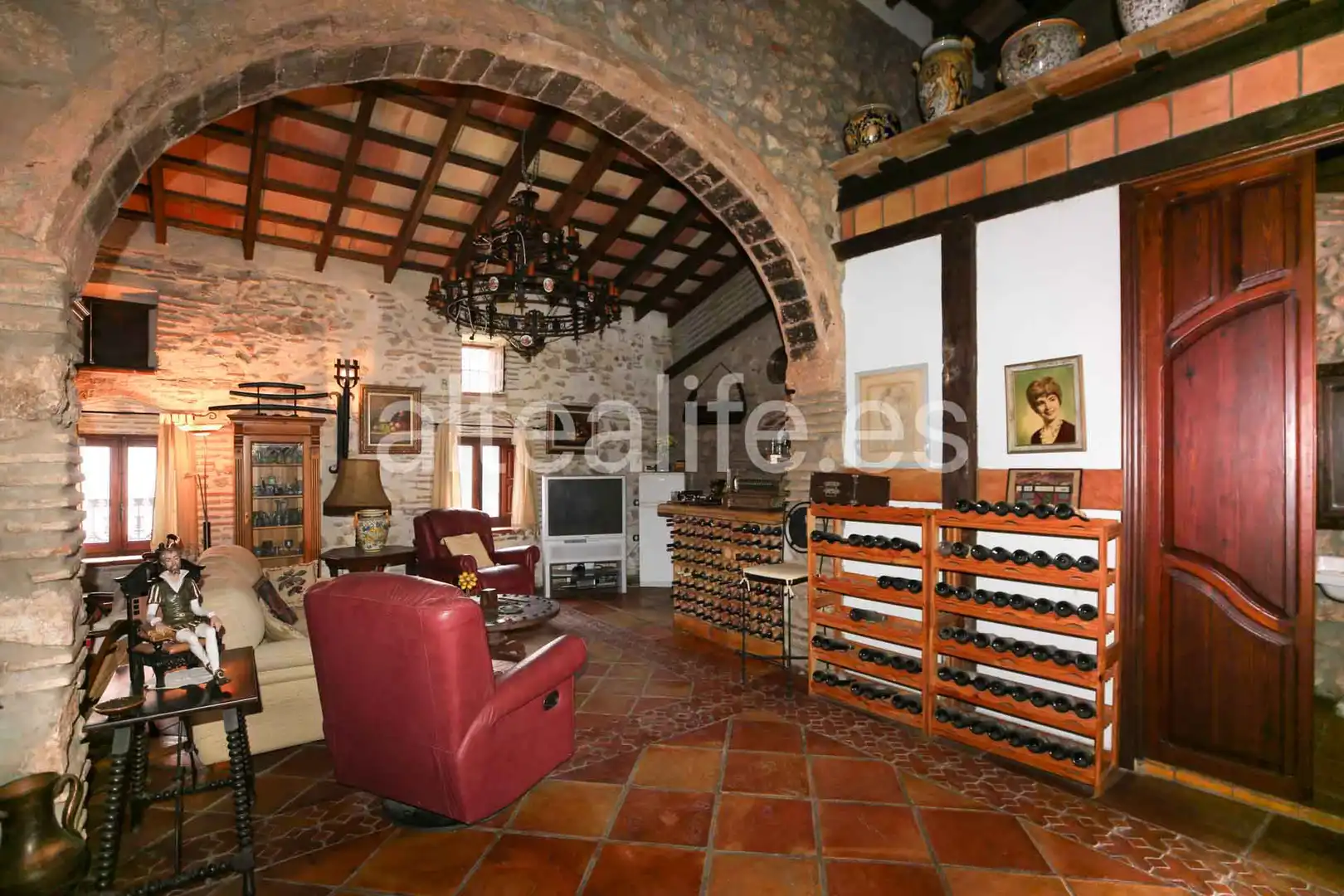 Einfamilien-Reihenhaus zum Verkauf in Gandia mit Privatgarten, Terrasse und Abstellraum