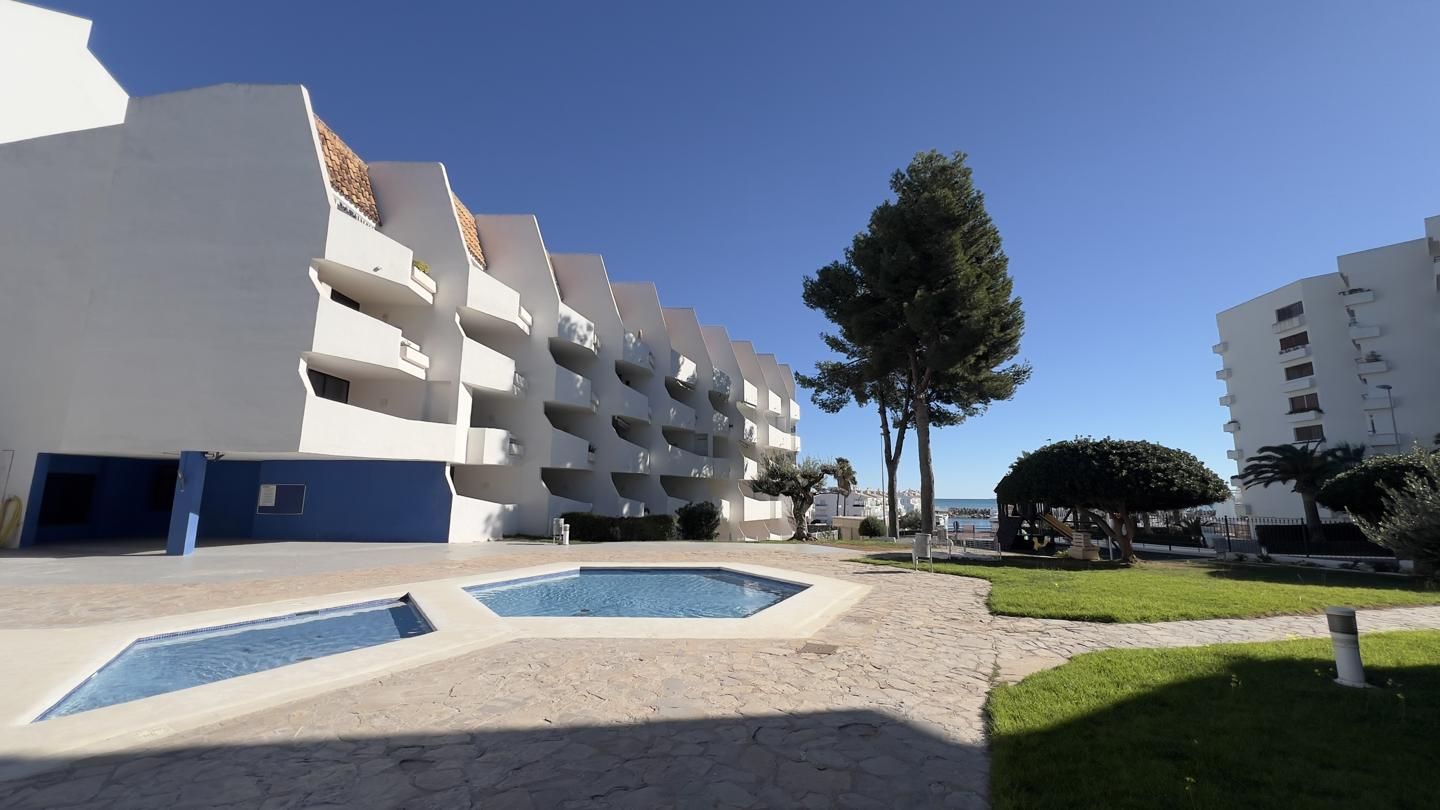 Exterior view of Flat for sale in Alcalà de Xivert  with Air Conditioner, Private garden and Terrace