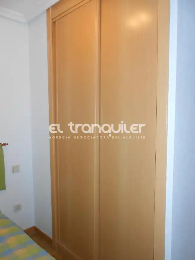 Bedroom of Flat for rent in Madrid  with Air Conditioner, Parquet flooring and Swimming Pool