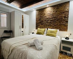 Bedroom of Flat for sale in  Barcelona Capital  with Balcony