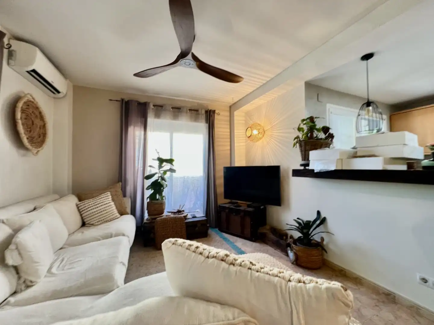 Living room of Flat for sale in Jávea / Xàbia  with Air Conditioner and Balcony