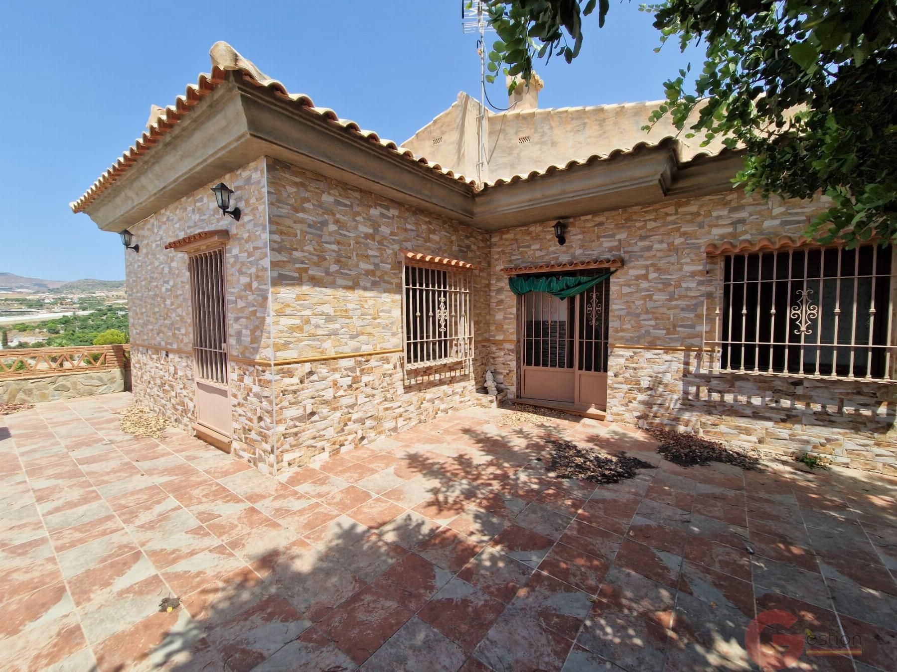 Vista exterior de Finca rústica en venda en Molvízar amb Terrassa i Piscina