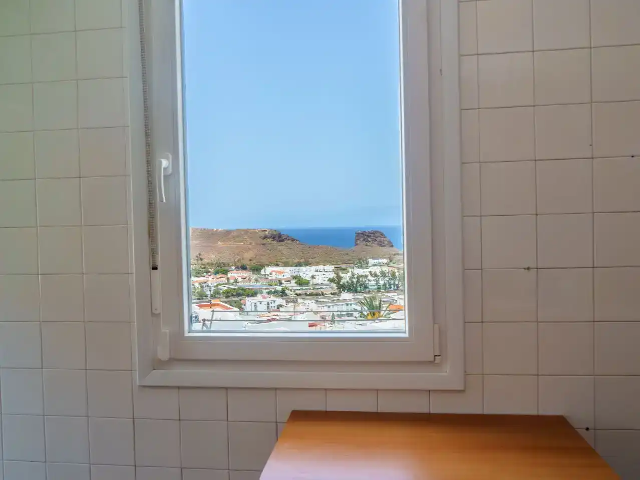 Bathroom of Flat for share in Agaete  with Private garden and Furnished
