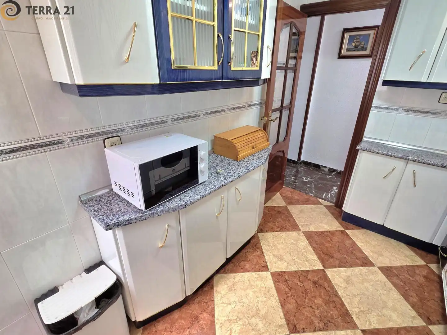 Küche von Wohnung zur untervermieten in Jaén mit Klimaanlage, Heizung und Terrasse