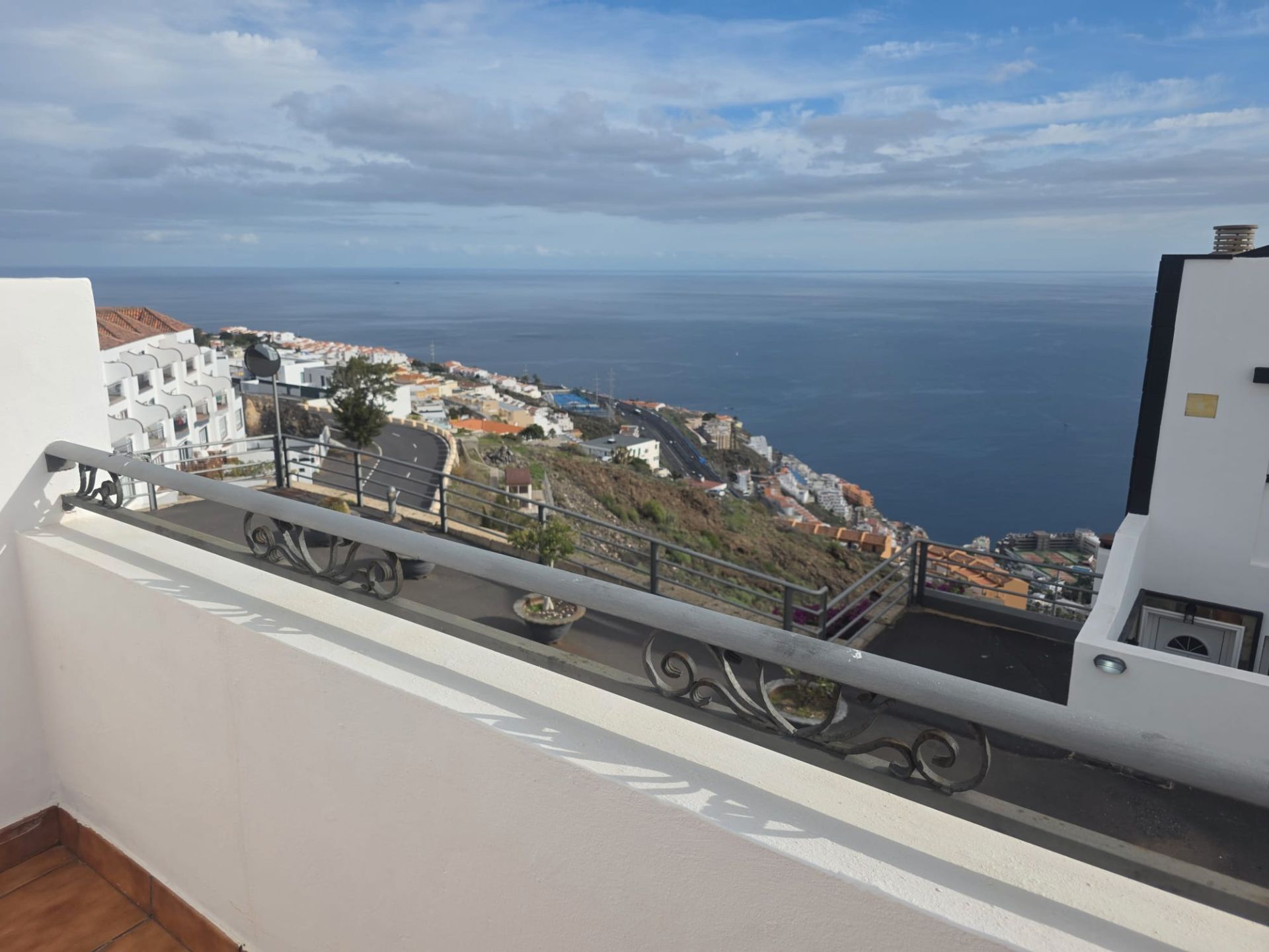 Exterior view of Single-family semi-detached for rent in El Rosario  with Air Conditioner, Heating and Terrace