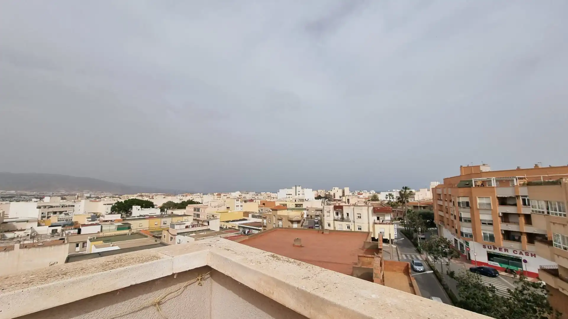 Vista exterior de Ático en venta en Roquetas de Mar con Aire acondicionado, Terraza y Trastero