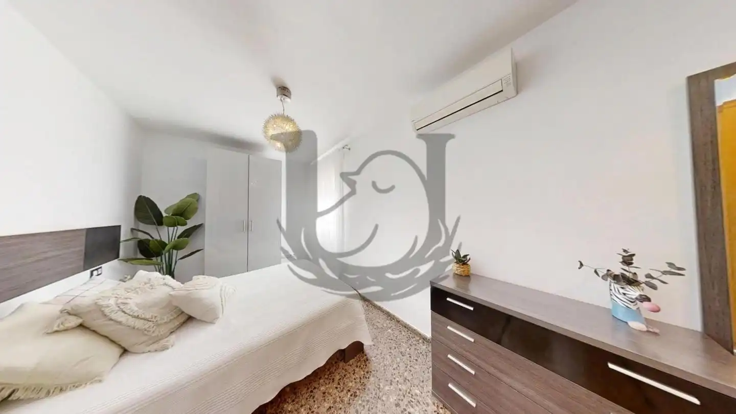 Habitación de Ático en venta en Alginet con Aire acondicionado y Terraza