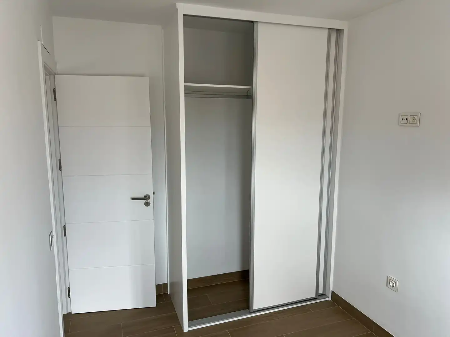 Bedroom of Flat for sale in Roquetas de Mar  with Terrace and Furnished