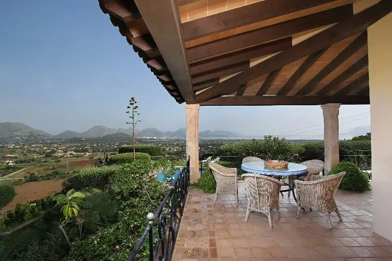 Casa rústica con terraza en venta en Pollença Poble