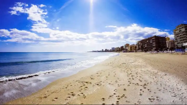 Exterior view of Flat for rent in Fuengirola  with Air Conditioner, Heating and Private garden