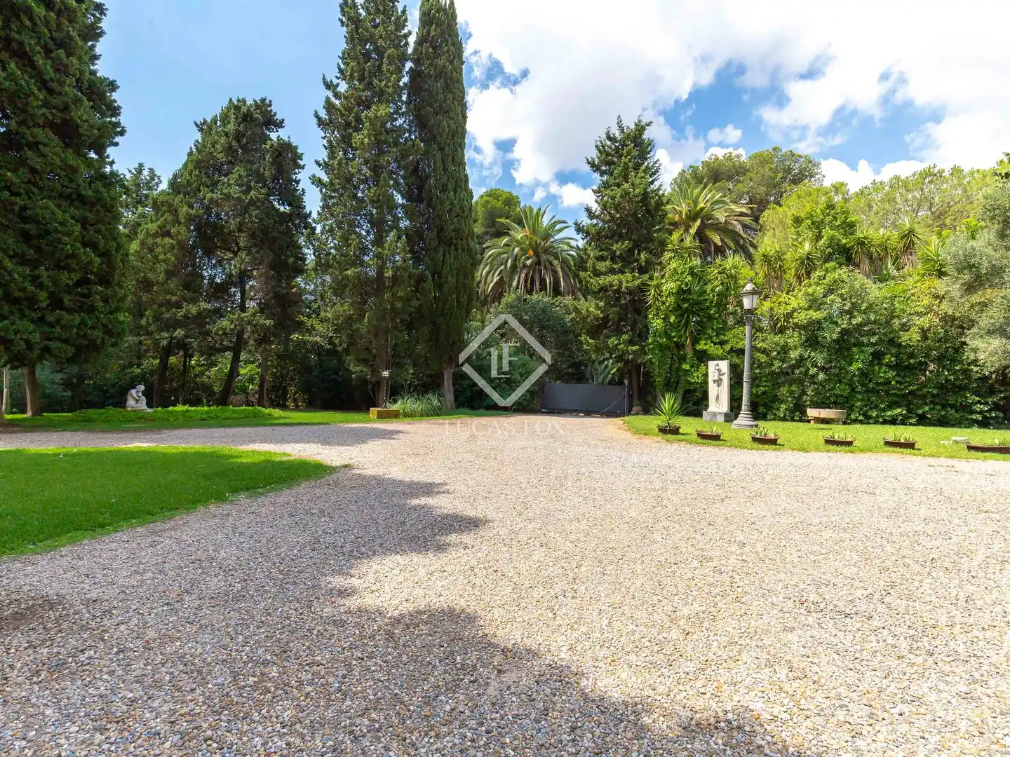 Garden of Houses for sale in Esplugues de Llobregat  with Air Conditioner, Heating and Private garden