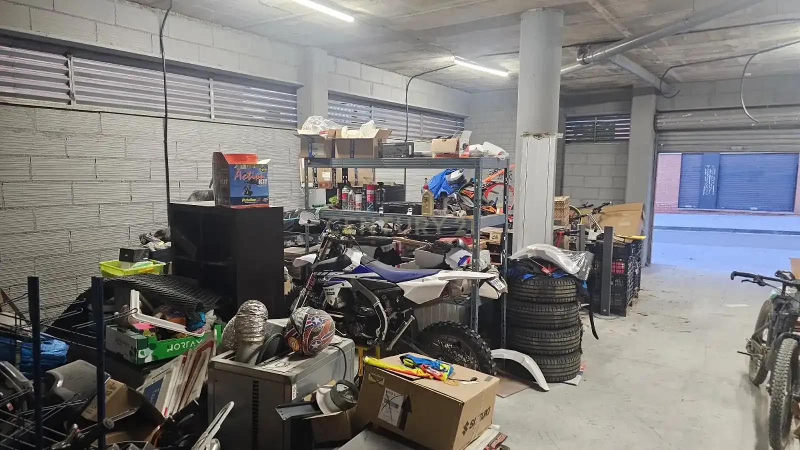 Local comercial en venda a Carrer de Can Murtra, 46, La Florida, Spain, imagen 5