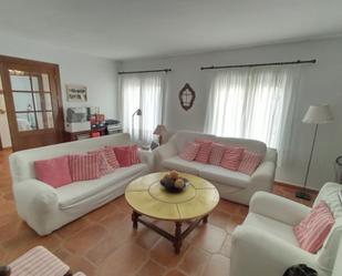 Sala d'estar de Casa o xalet en venda en Fuensanta