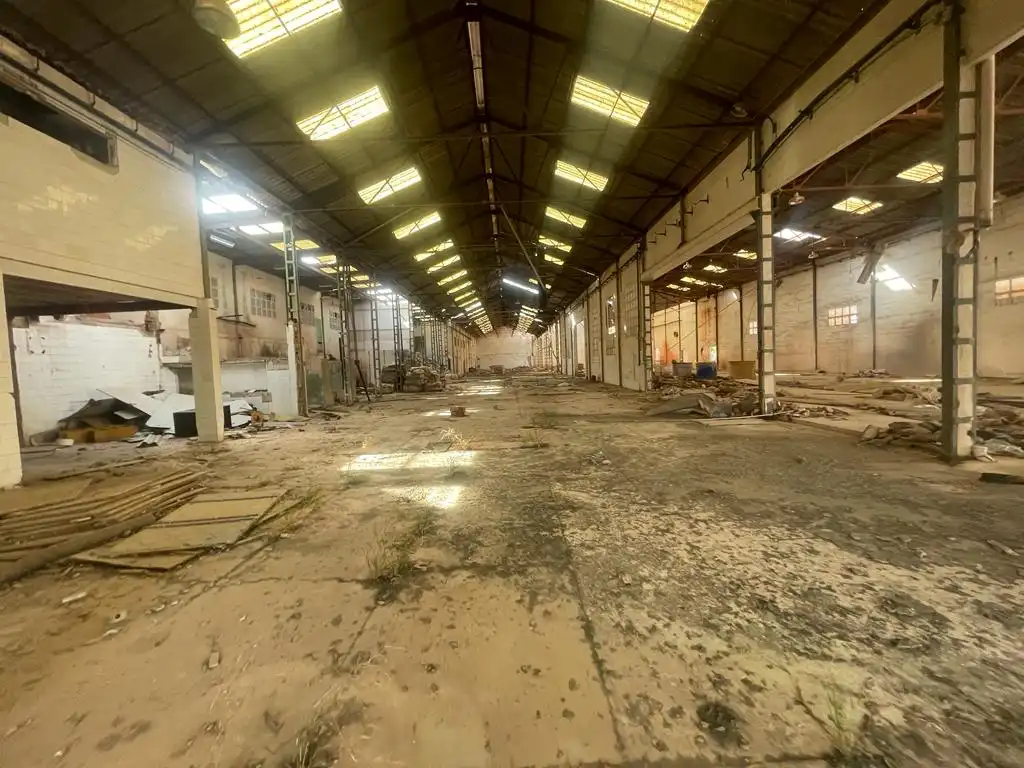 Nave industrial en venta en Oliva, Ribesalbes
