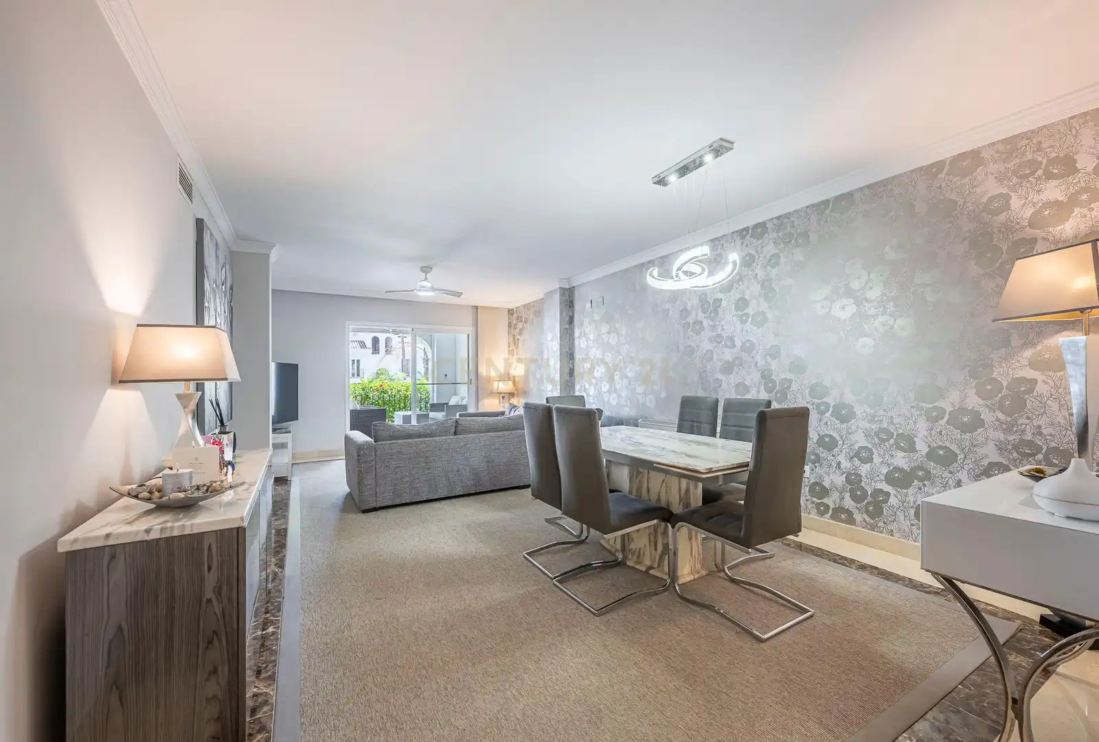 Comedor de Apartamento en venta en Marbella con Aire acondicionado, Jardín privado y Trastero