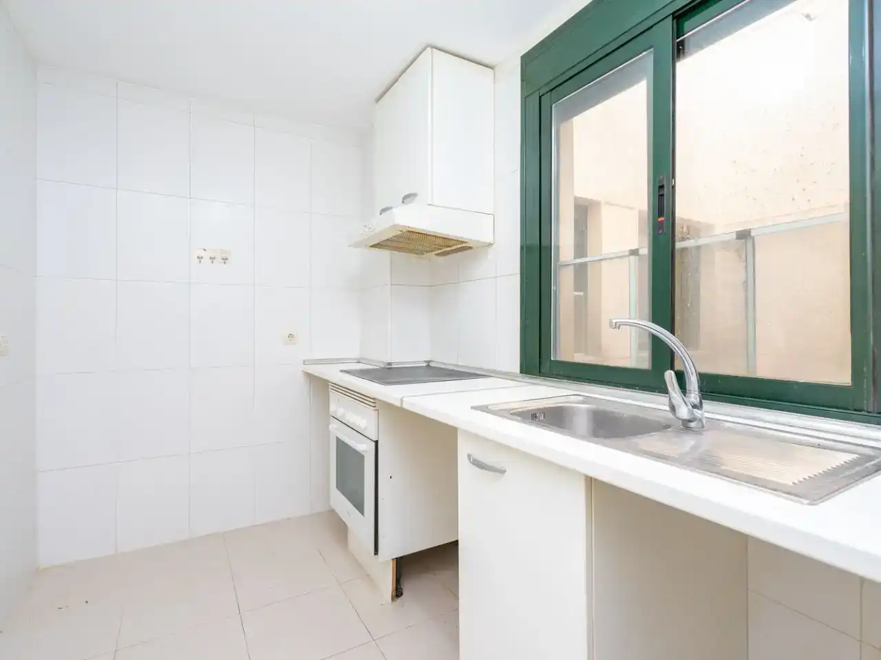Cocina de Piso en venta en Casarrubios del Monte con Balcón
