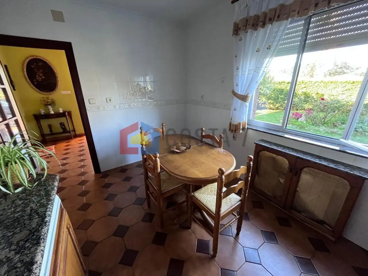 Cuina de Casa o xalet en venda en Miengo amb Jardí privat i Terrassa