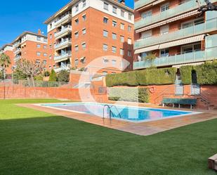 Swimming pool of Flat for sale in Sant Feliu de Llobregat  with Air Conditioner, Heating and Parquet flooring