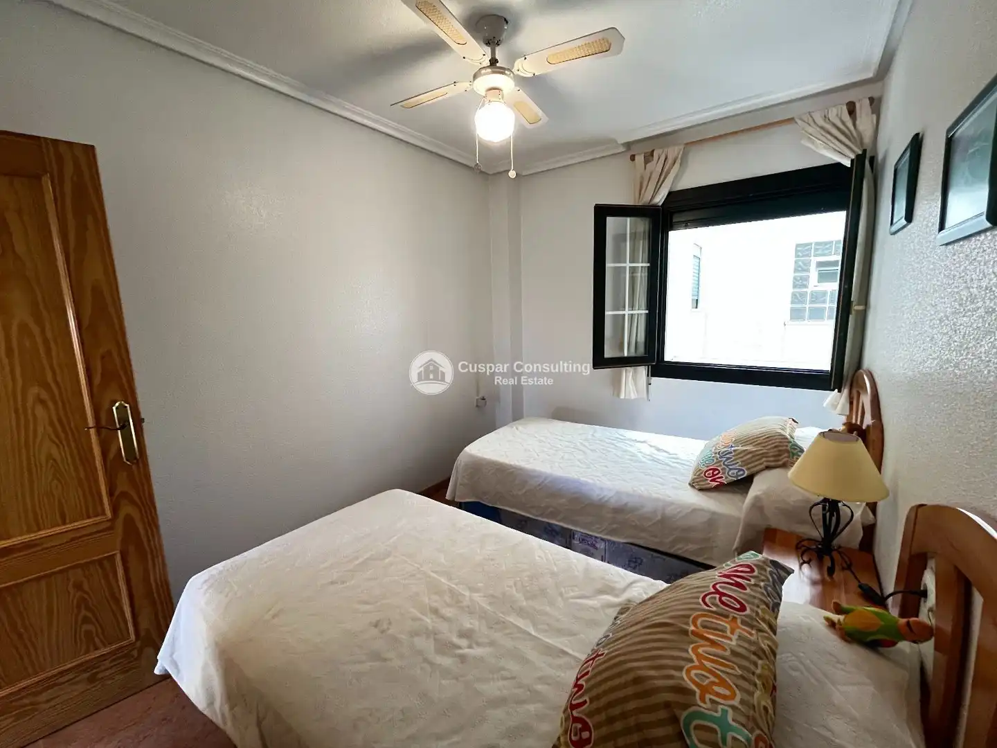 Habitación de Apartamento en venta en Los Alcázares con Terraza, Amueblado y Balcón
