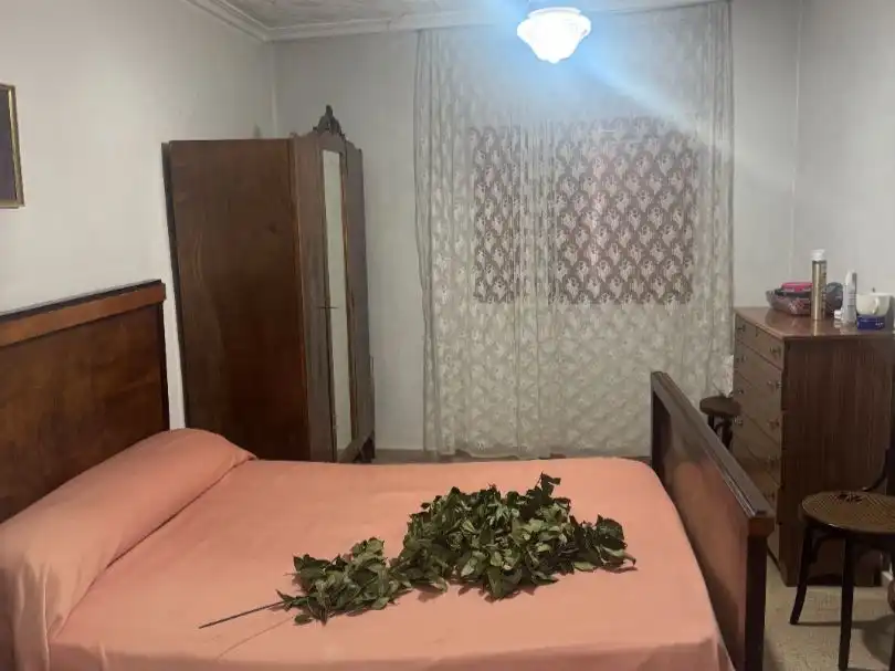 Dormitori de Casa o xalet en venda en Ayora amb Terrassa