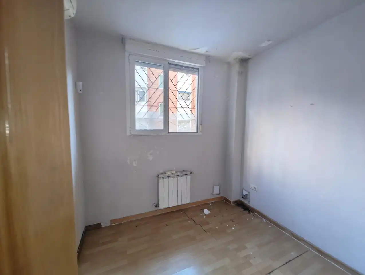 Habitación de Planta baja en venta en Madrid