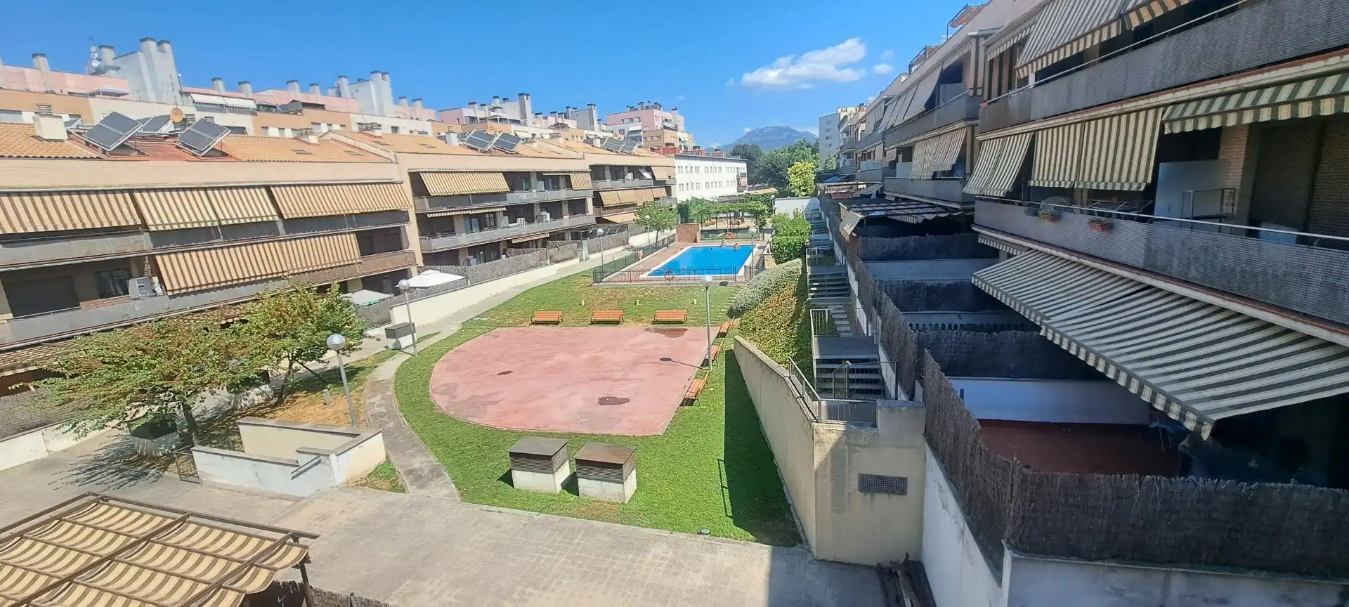 Exterior view of Duplexes for sale in Terrassa  with Air Conditioner, Heating and Terrace