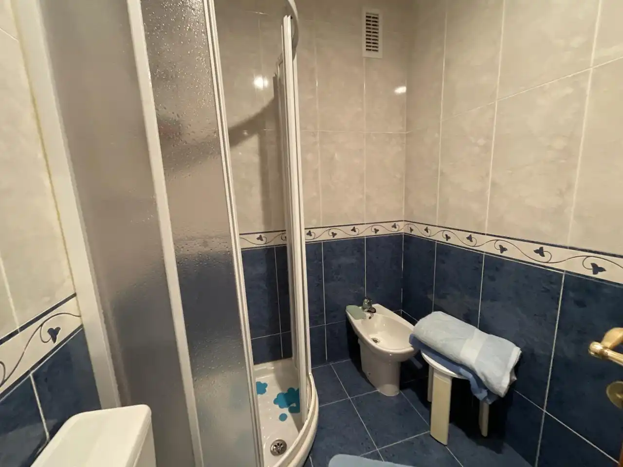 Bathroom of Apartments for sale in Santo Domingo de la Calzada  with Heating, Parquet flooring and Storage room