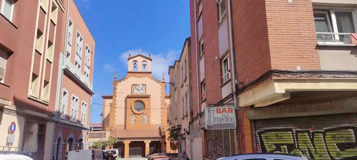 Vista exterior de Pis en venda en Gijón  amb Calefacció i Terrassa