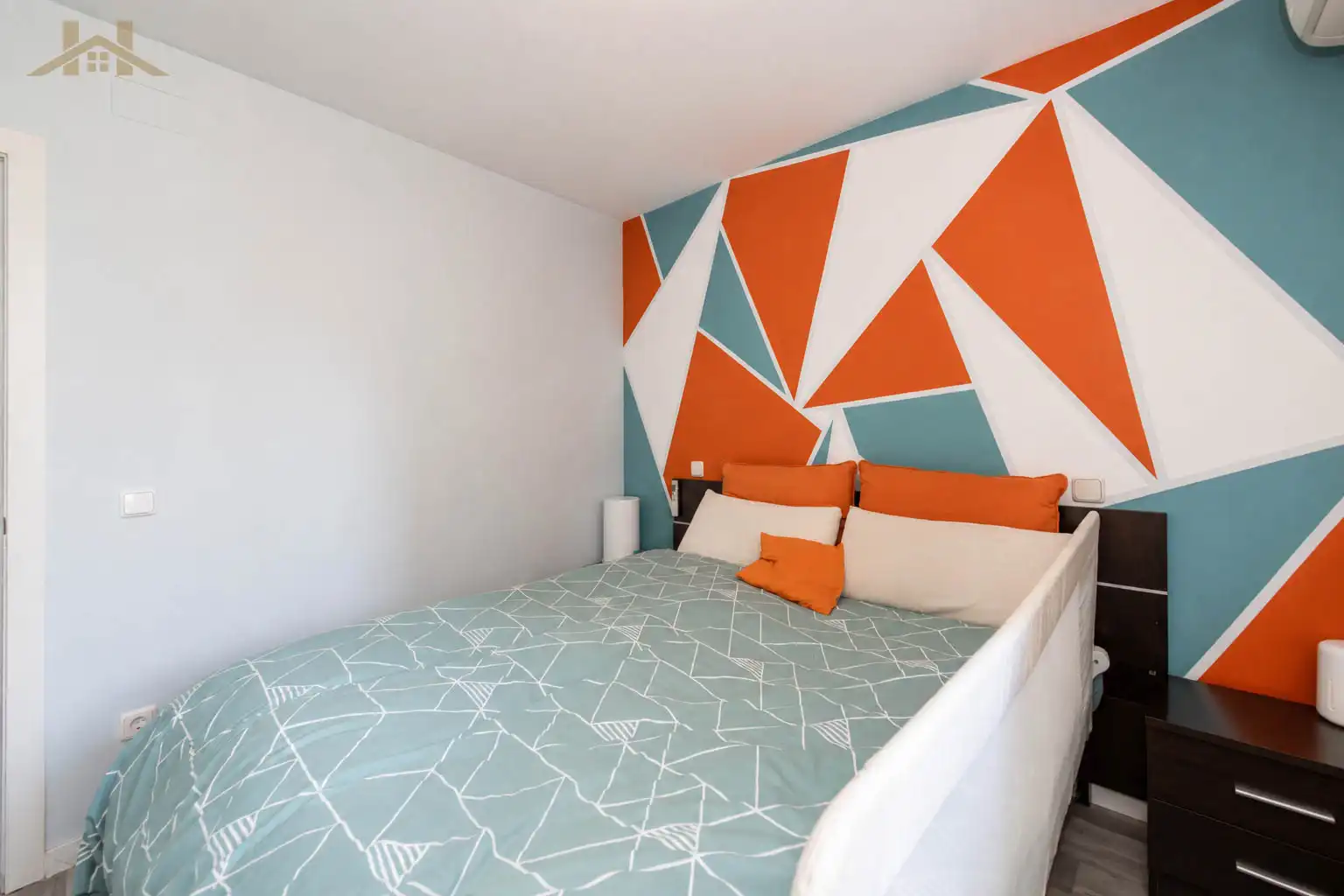 Habitación de Planta baja en venta en San Sebastián de los Reyes con Aire acondicionado