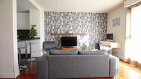 Living room of Flat for sale in  Madrid Capital  with Air Conditioner and Heating