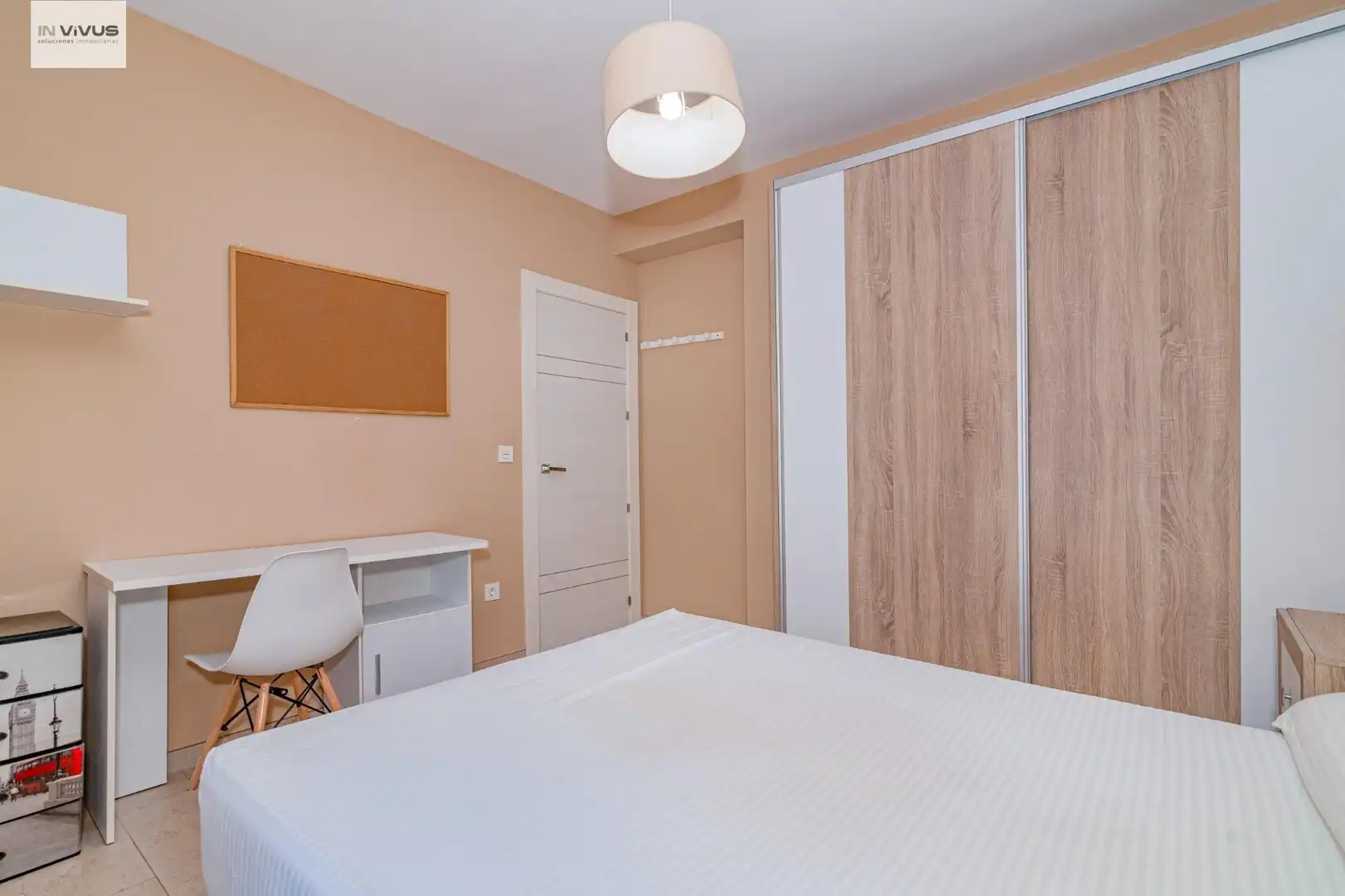 Habitación de Piso para compartir en Granada con Aire acondicionado, Calefacción y Terraza