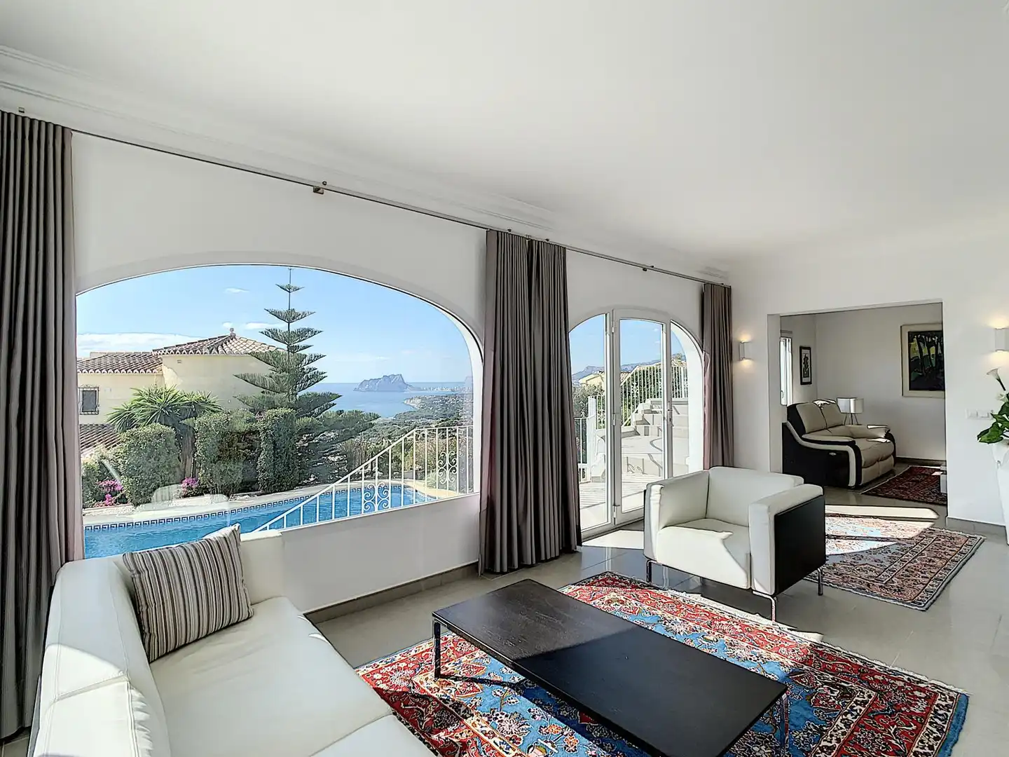 Chalet con piscina en venta en Cumbre del Sol, imagen 9