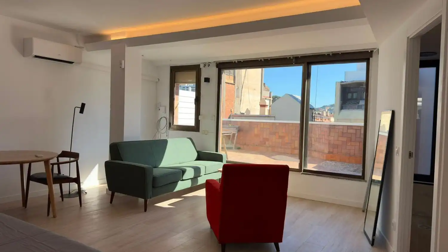 Living room of Flat for rent in Barcelona  with Air Conditioner and Terrace