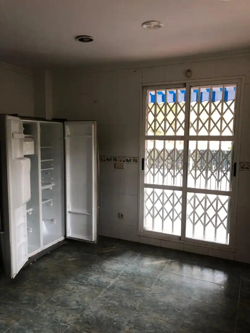 Cocina de Casa adosada en venta en Gilet con Calefacción, Jardín privado y Parquet