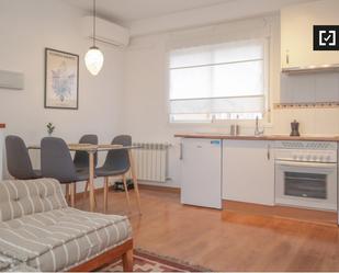 Kitchen of Flat to rent in  Madrid Capital  with Air Conditioner, Heating and Furnished
