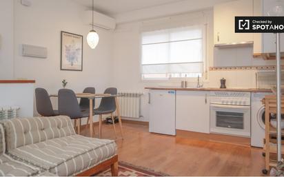 Kitchen of Flat to rent in  Madrid Capital  with Air Conditioner and Balcony