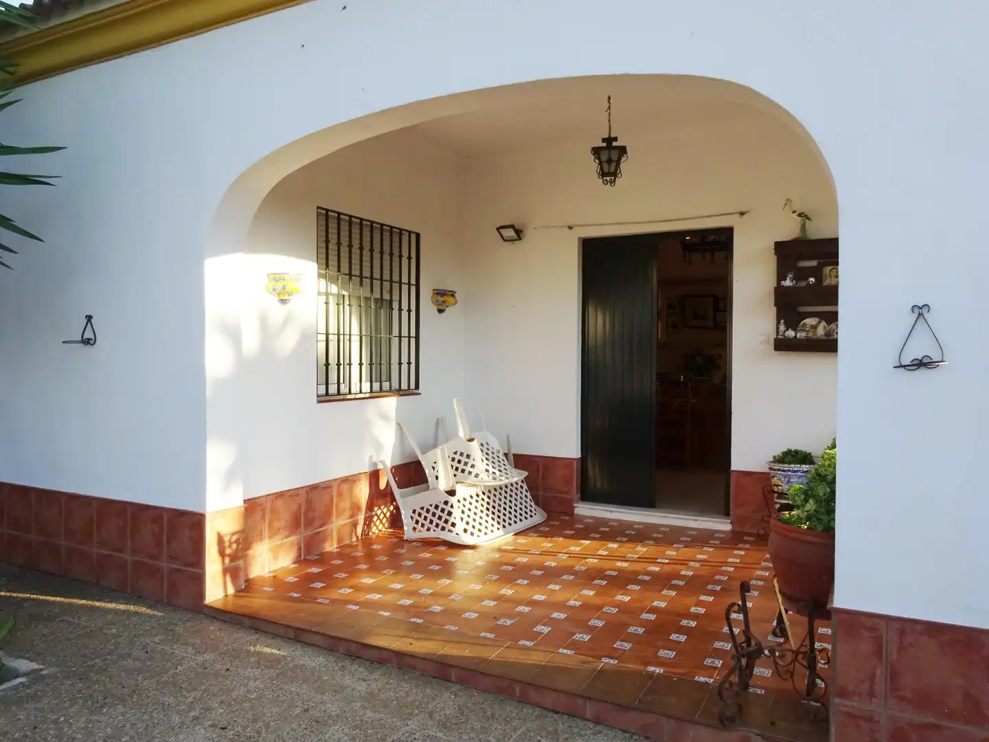 Houses for sale in Sanlúcar la Mayor  with Air Conditioner, Private garden and Storage room