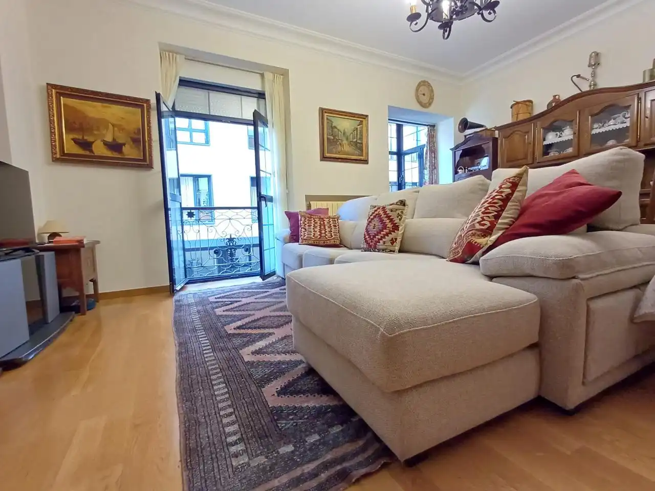 Wohnung mit Aufzug zum Verkauf in Calle Casimiro Velasco, imagen 4