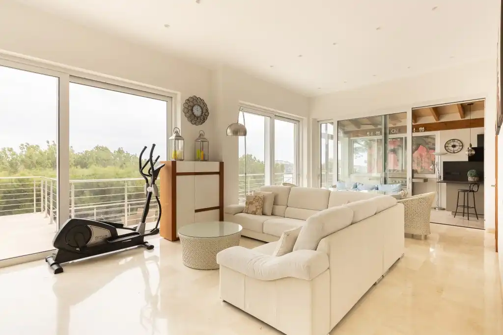 Sala d'estar de Casa o xalet en venda en Calvià amb Aire condicionat, Jardí privat i Terrassa