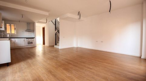 Foto 3 de Casa o chalet en venta en Carrer Racó D'ademús, Avenida de Abril - 9 de Octubre, Sagunto / Sagunt