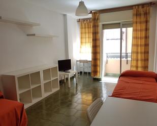 Bedroom of Flat to rent in  Granada Capital  with Furnished, Washing machine and Microwave