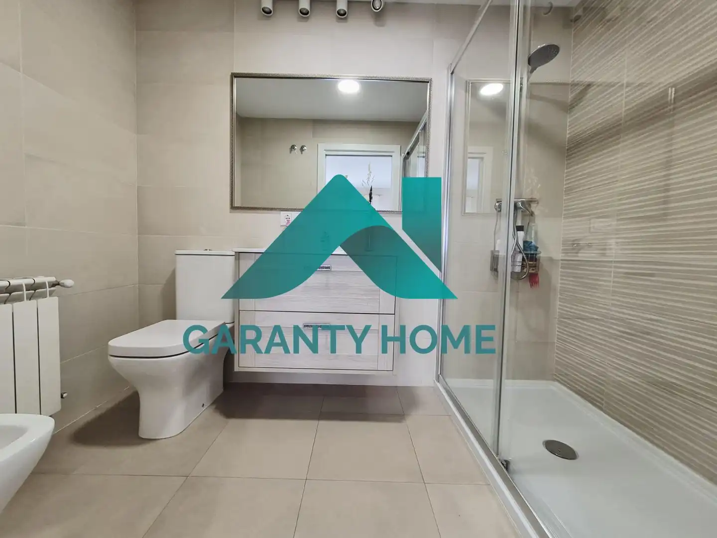 Baño de Piso en venta en Cáceres con Aire acondicionado, Calefacción y Terraza