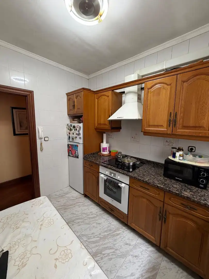 Cocina de Piso en venta en Bilbao  con Calefacción y Balcón