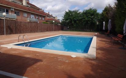 Swimming pool of Flat for sale in Rubí  with Air Conditioner and Balcony