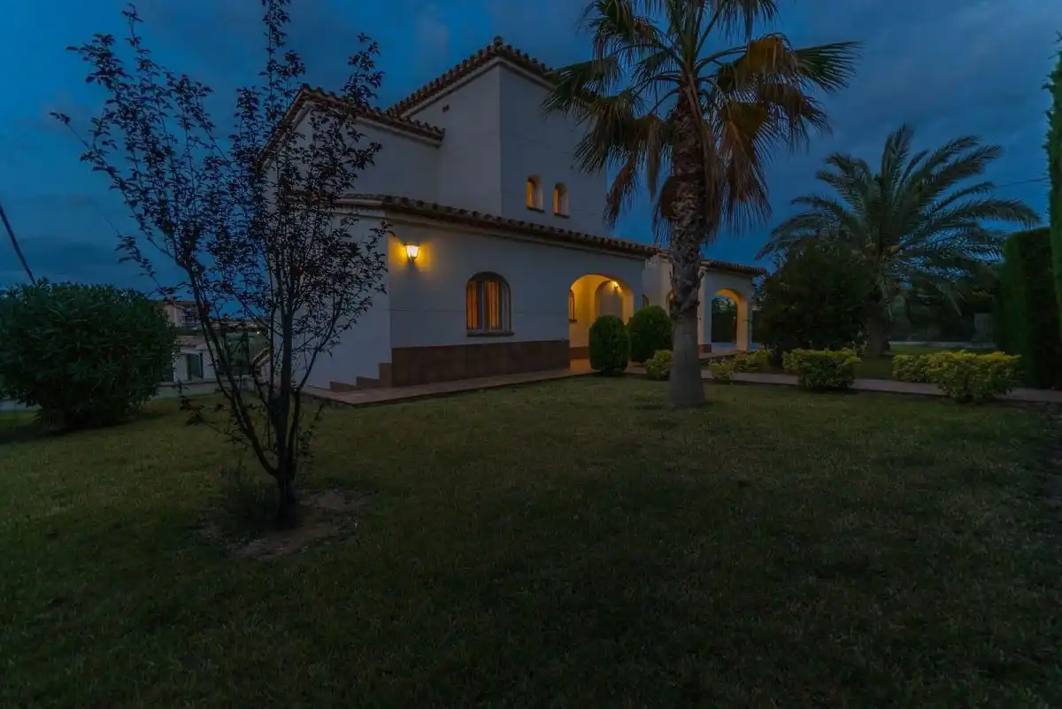 Jardín de Casa o chalet en venta en L'Ampolla con Aire acondicionado, Jardín privado y Terraza