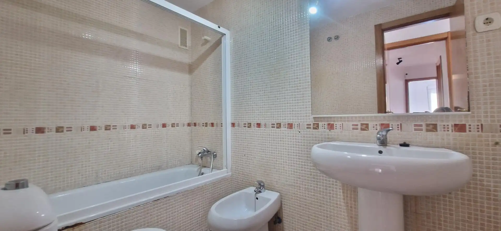 Baño de Piso en venta en Fuengirola con Terraza
