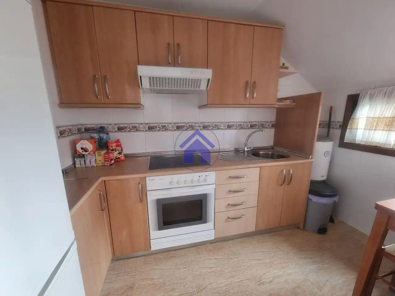 Cocina de Ático de alquiler en Pontevedra Capital  con Calefacción, Amueblado y Balcón