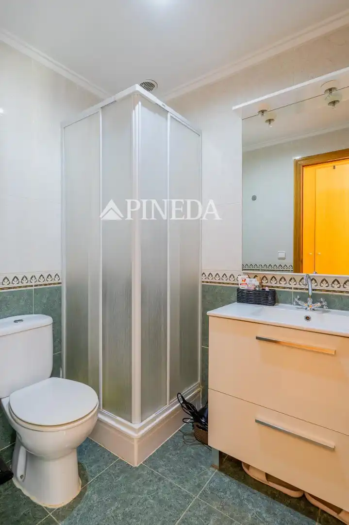 Bathroom of Flat for sale in Puçol  with Air Conditioner and Balcony