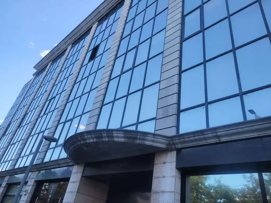 Außenansicht von Büro zur Miete in Esplugues de Llobregat
